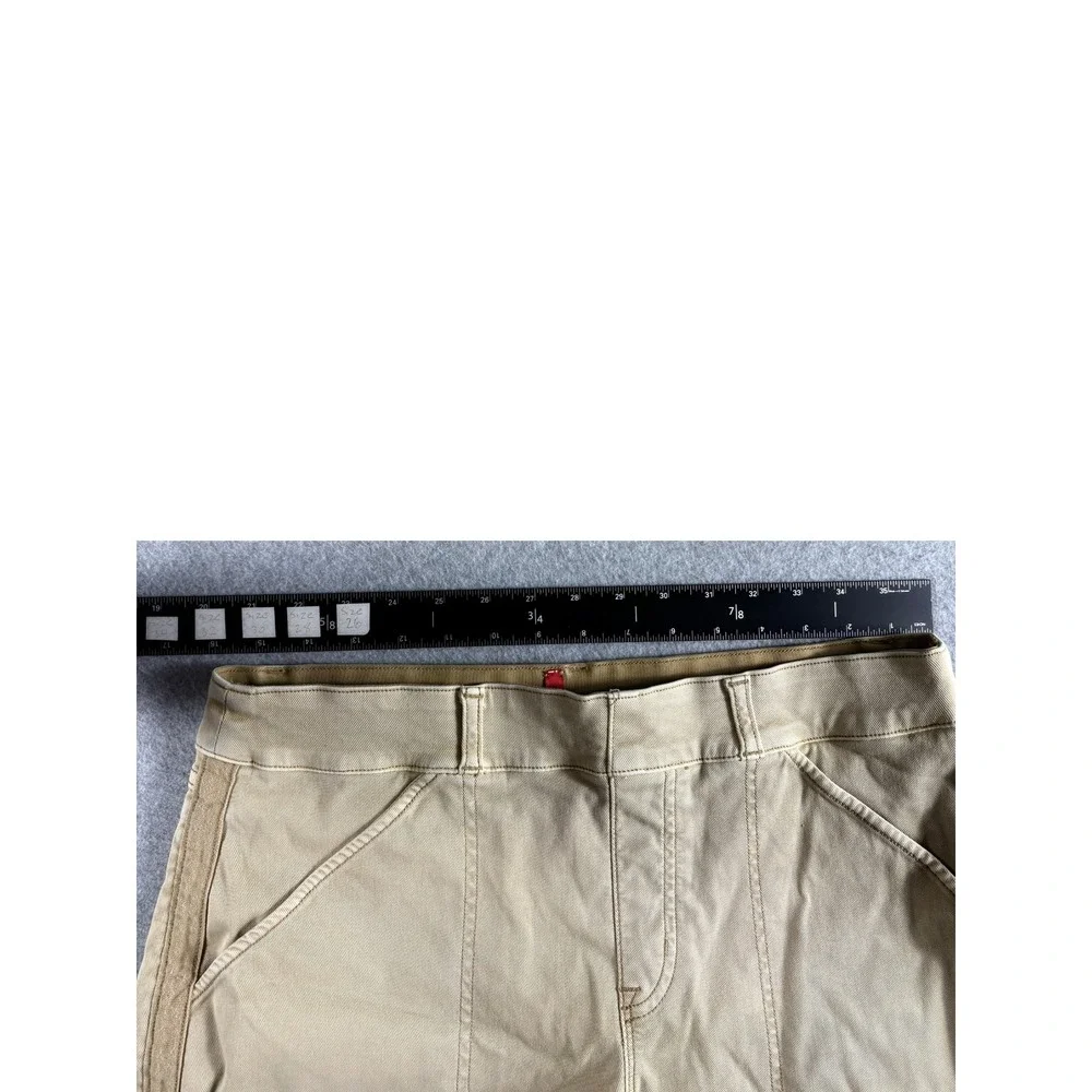 Spanx Shorts Women Large Tan Outdoors Midrise Stretch Workwear Cargo Twill